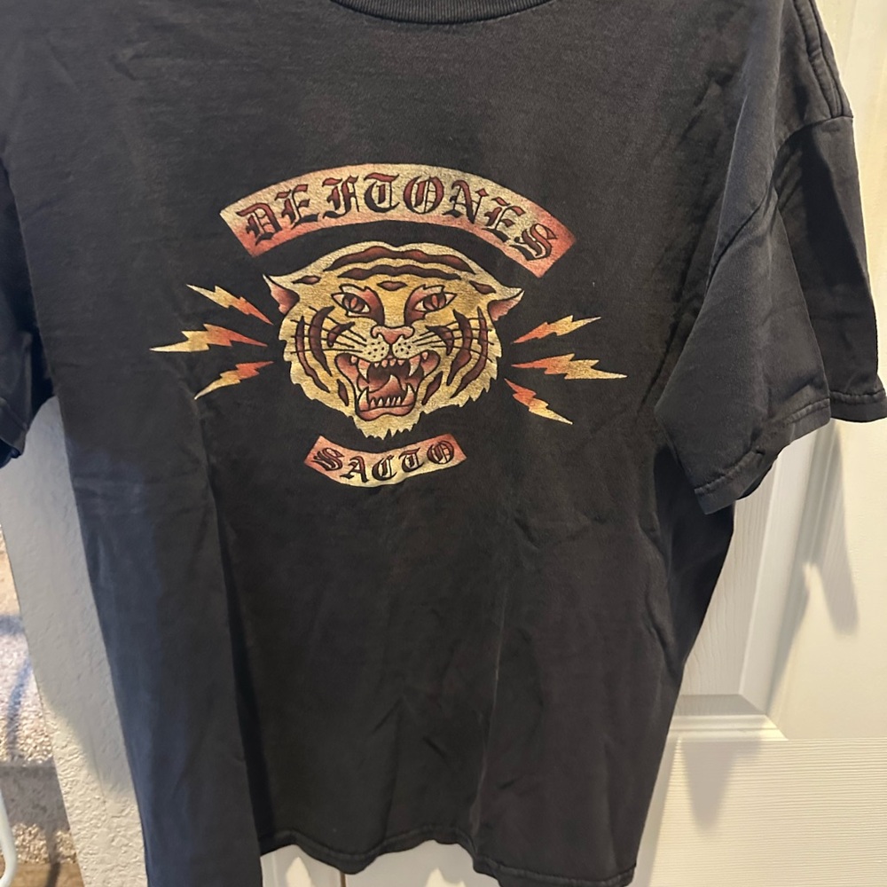 Deftones band T-Shirt tattoo style